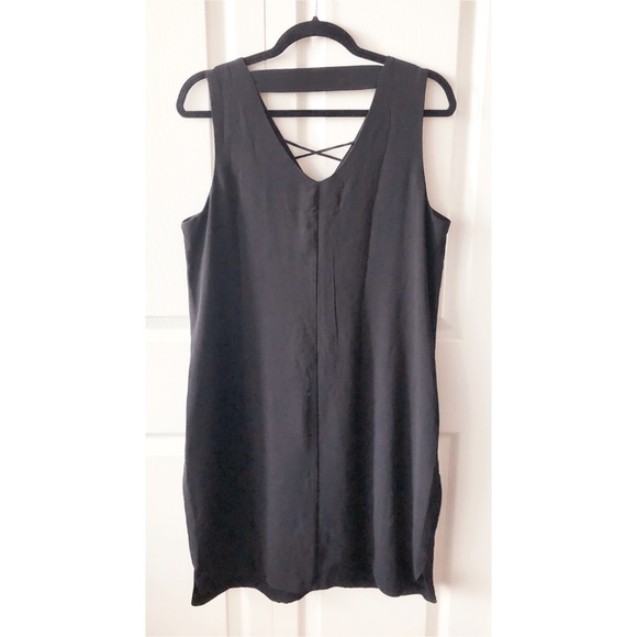 Little black dress - Picture 2 of 3